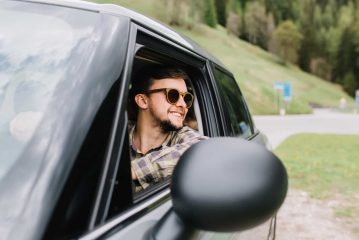 es obligatorio llevar el recibo del seguro del coche