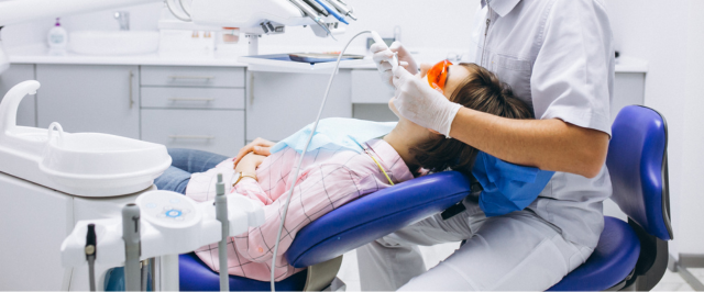 Complemento dental en el seguro de salud